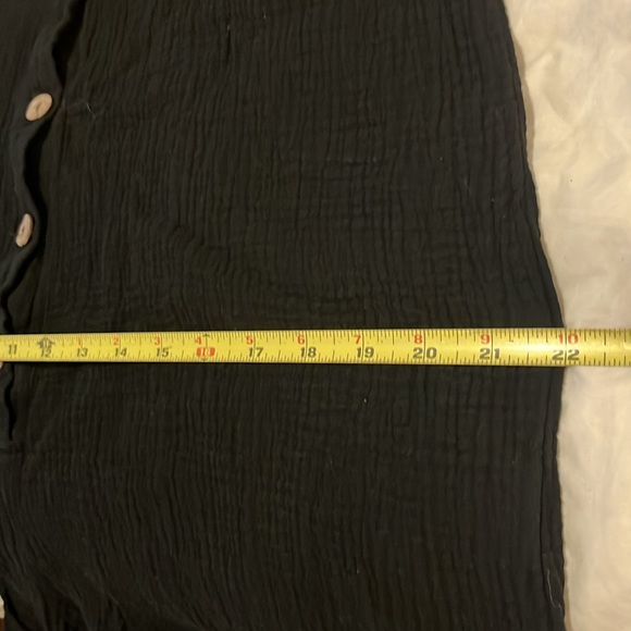 Miyieonz Black Loose Fit Low V-neck Short Sleeve Romper Jumpsuit - Picture 7 of 10